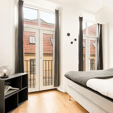 Sanders Leaves - Pleasant Four-bedroom In Downtown * Kopenhaga