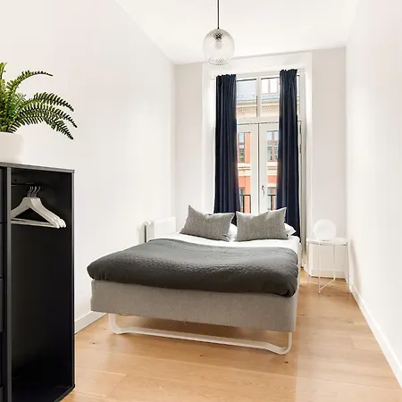 Apartamento Sanders Leaves - Pleasant Four-bedroom In Downtown