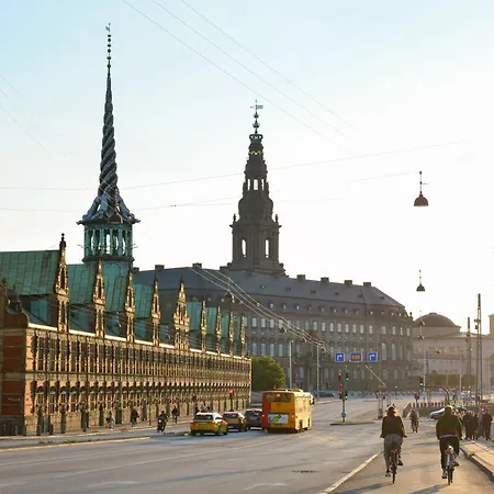 Sanders Leaves 3 - Pleasant 4-bdr In